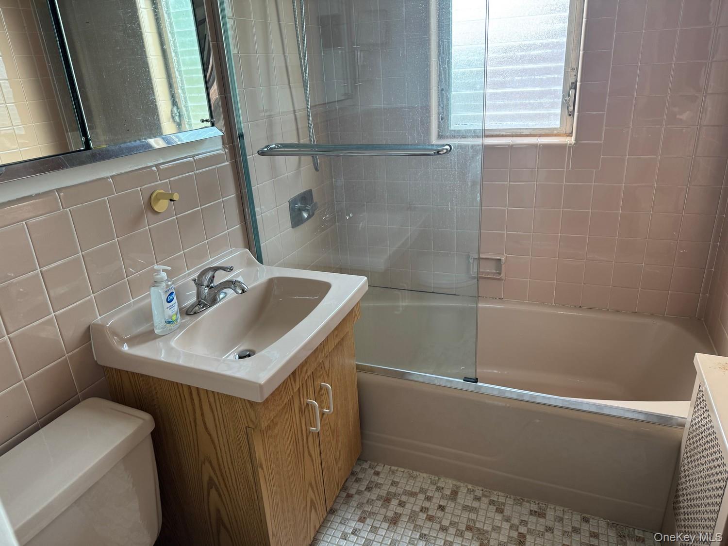 99-03 Ascan Avenue – For Sale photo 19