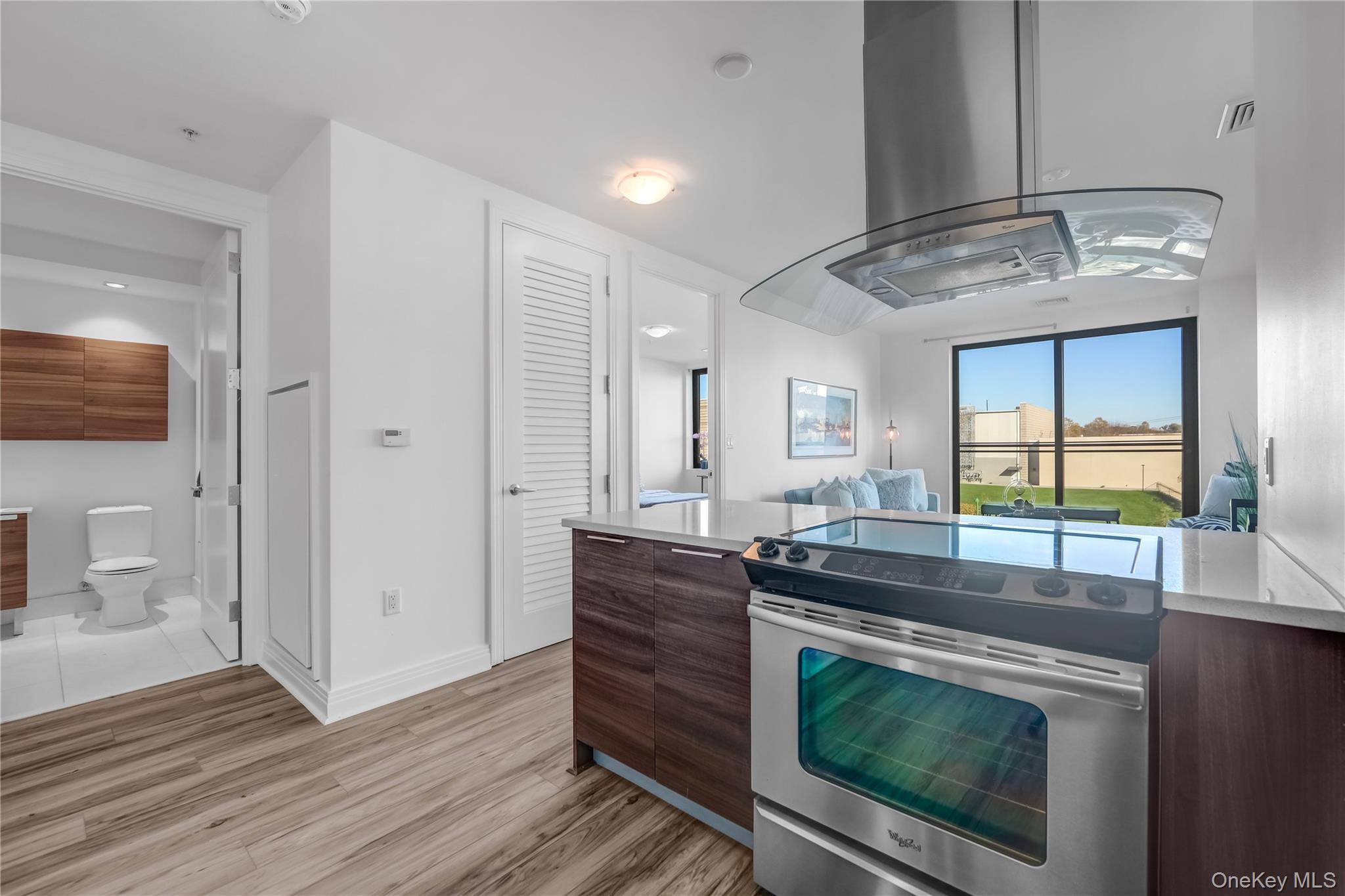 701 Ridge Hill Boulevard, Unit 8M photo 4