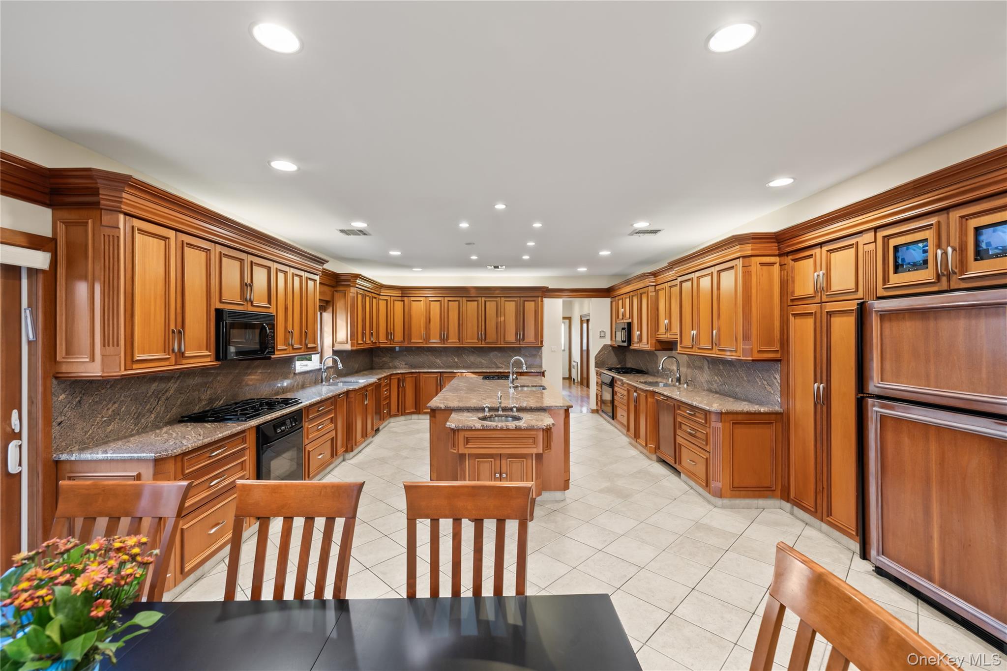 37 Mariner Way – For Sale photo 8