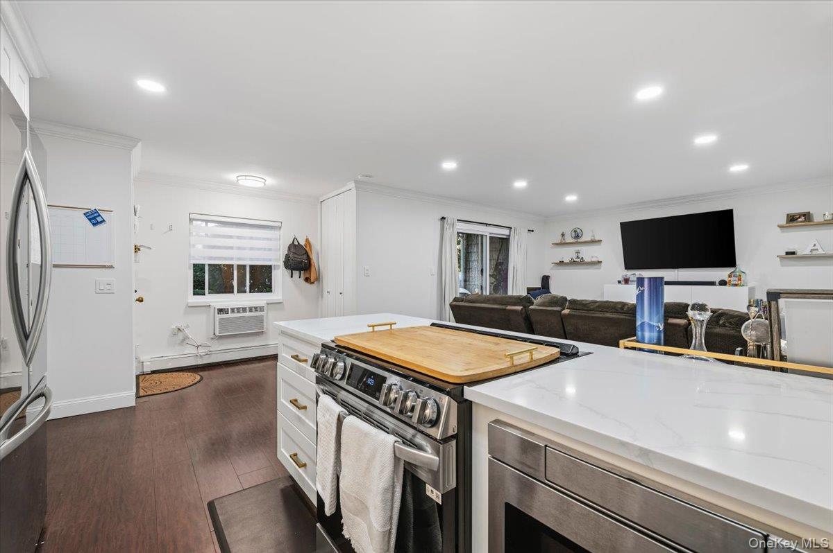 36 Richmond Boulevard, Unit 1A photo 7