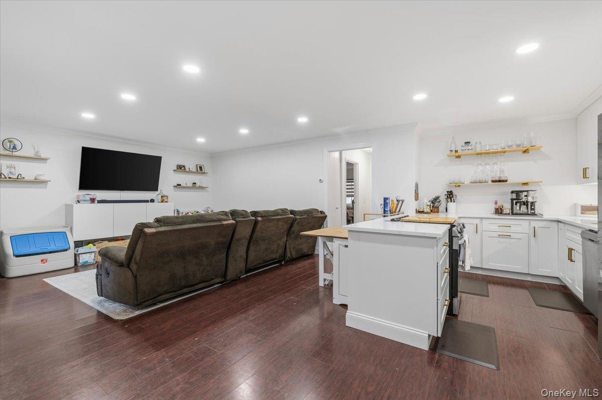 36 Richmond Boulevard, Unit 1A photo 4