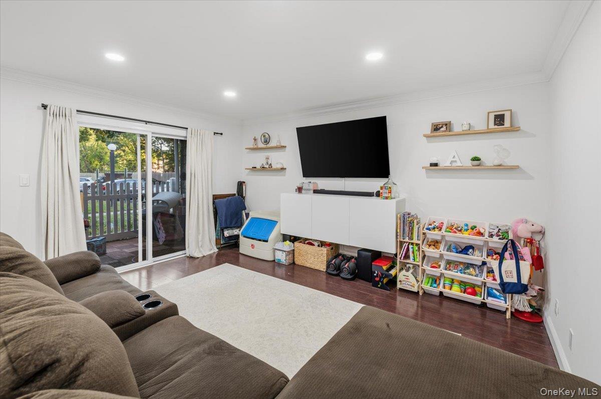 36 Richmond Boulevard, Unit 1A photo 10