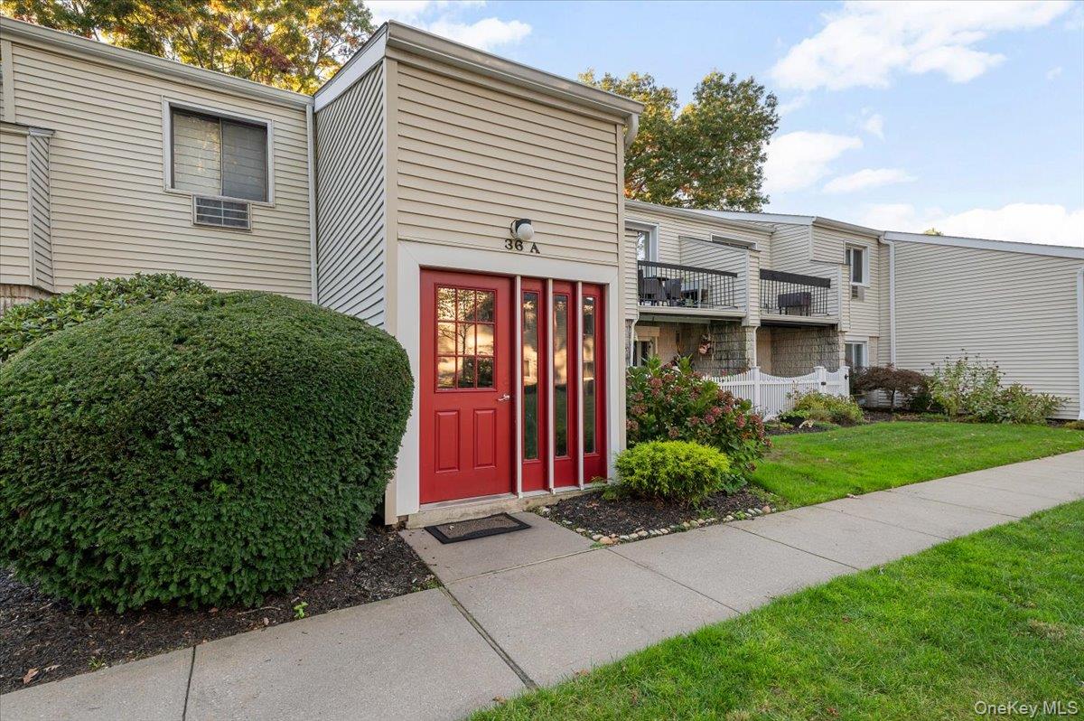 36 Richmond Boulevard, Unit 1A