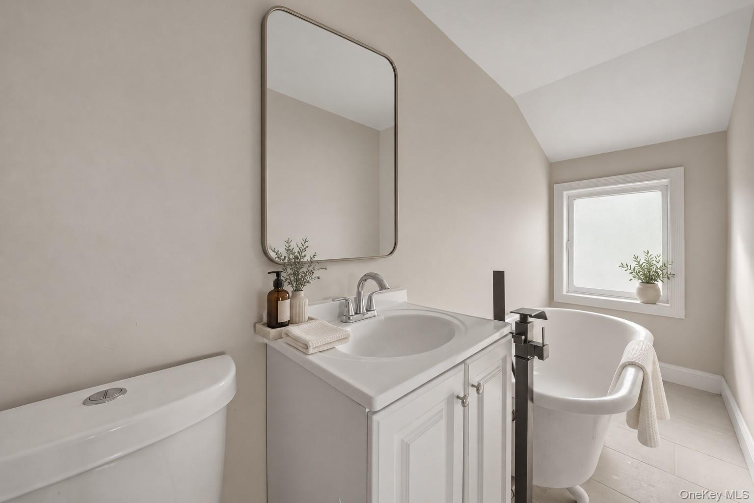 240 S 10th Avenue – For Sale photo 15