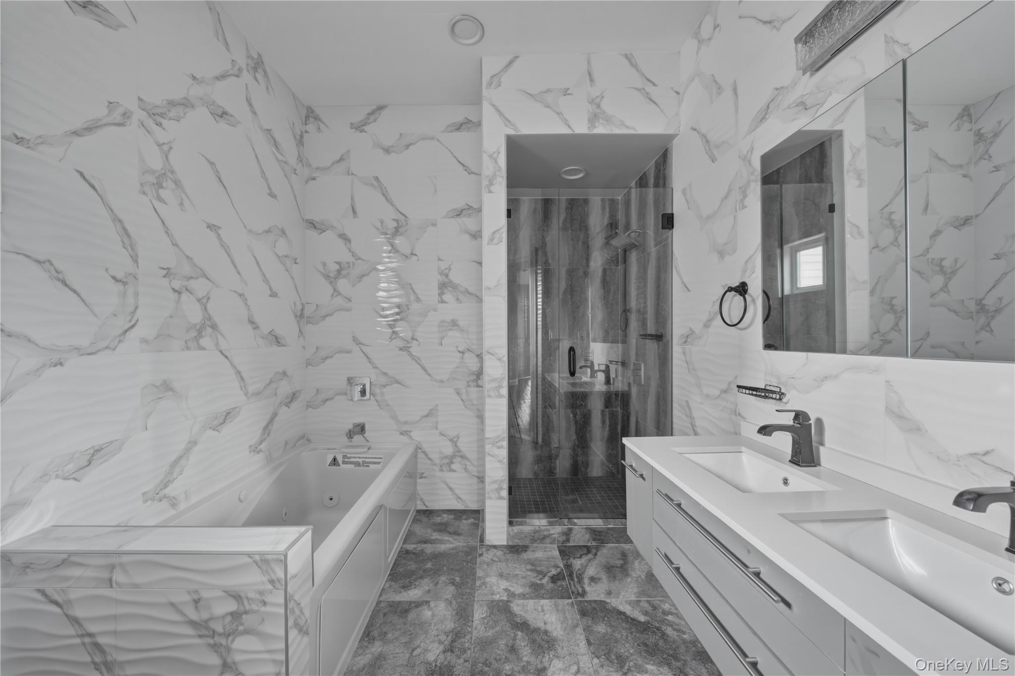 240 S 10th Avenue – For Sale photo 9