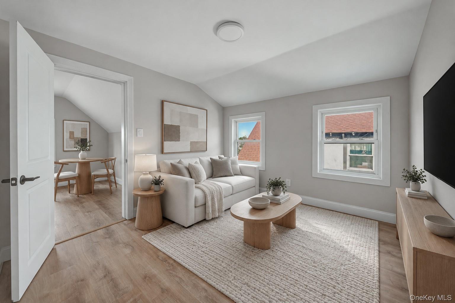240 S 10th Avenue – For Sale photo 16
