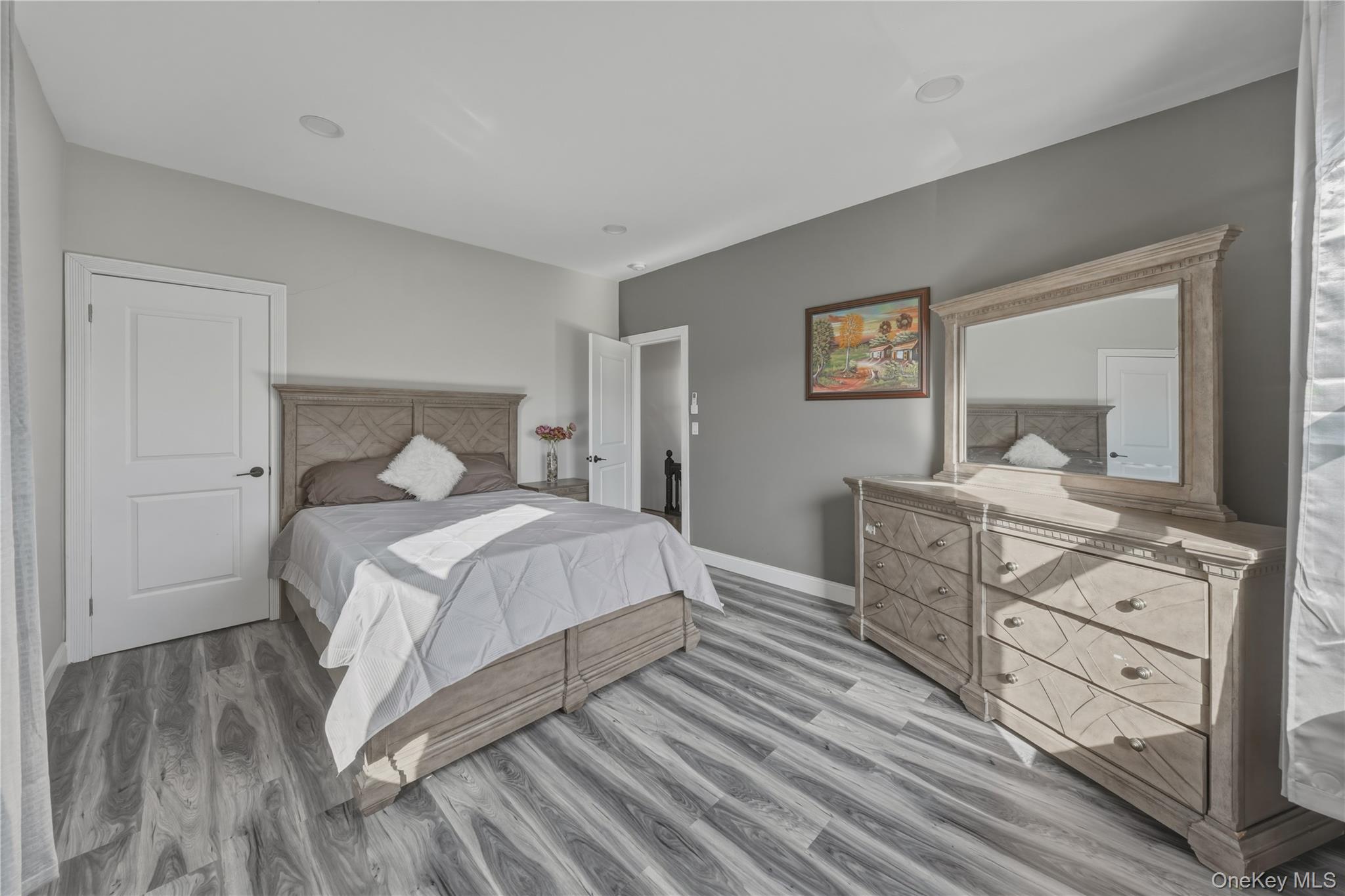 240 S 10th Avenue – For Sale photo 8
