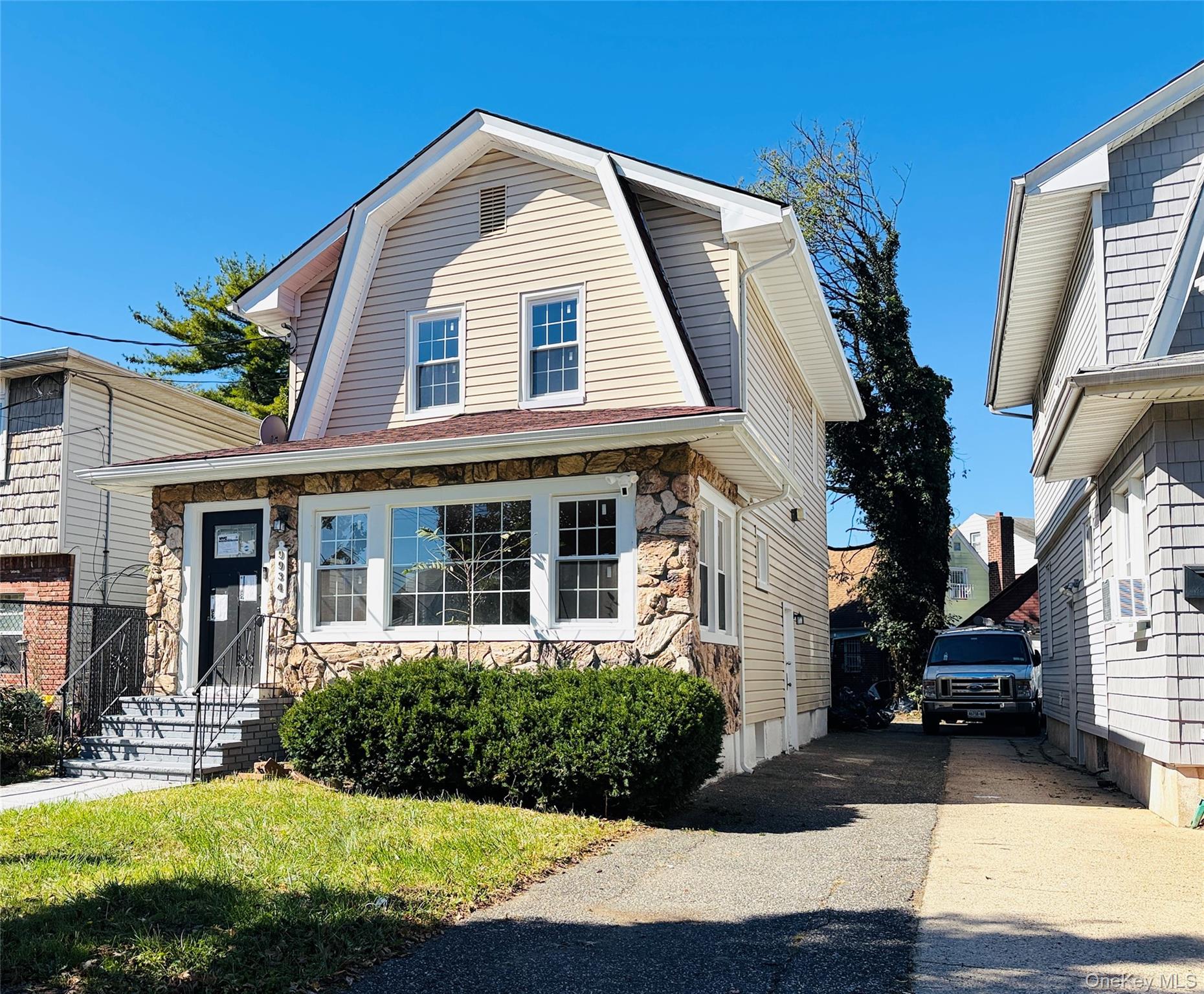 9934 Bellaire Place – For Sale