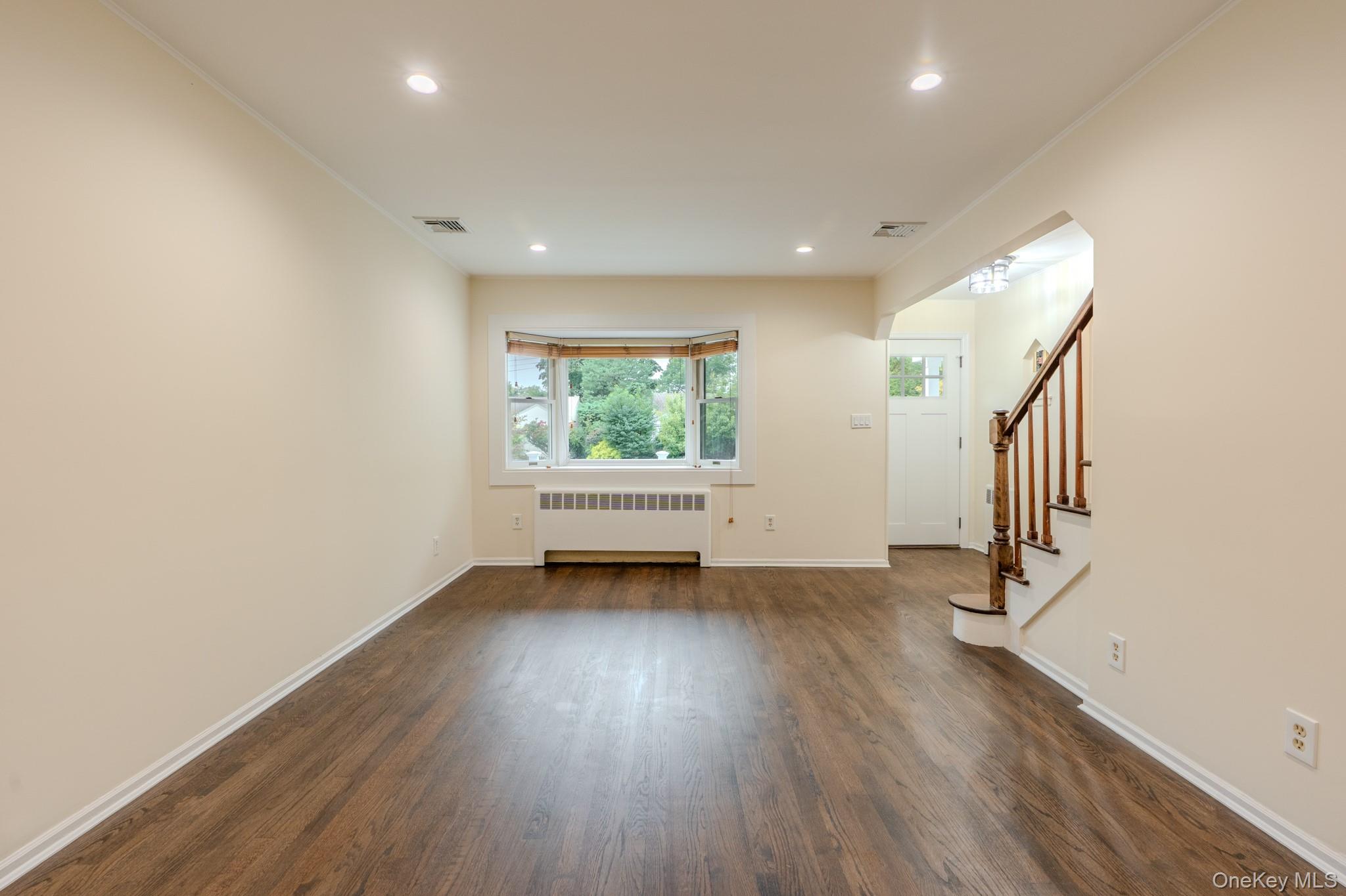 2469 Fortesque Avenue – For Sale photo 11
