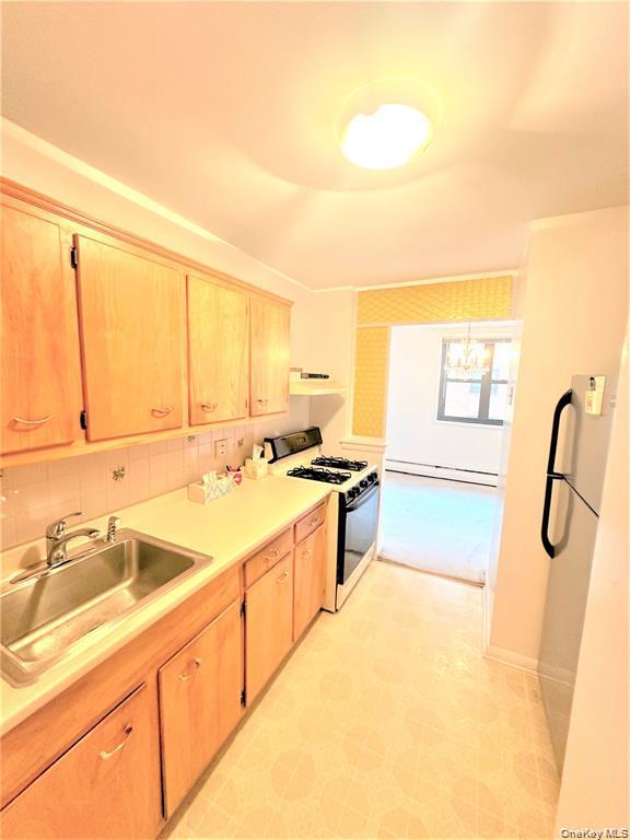 99-06 58 Avenue, Unit 3H photo 12