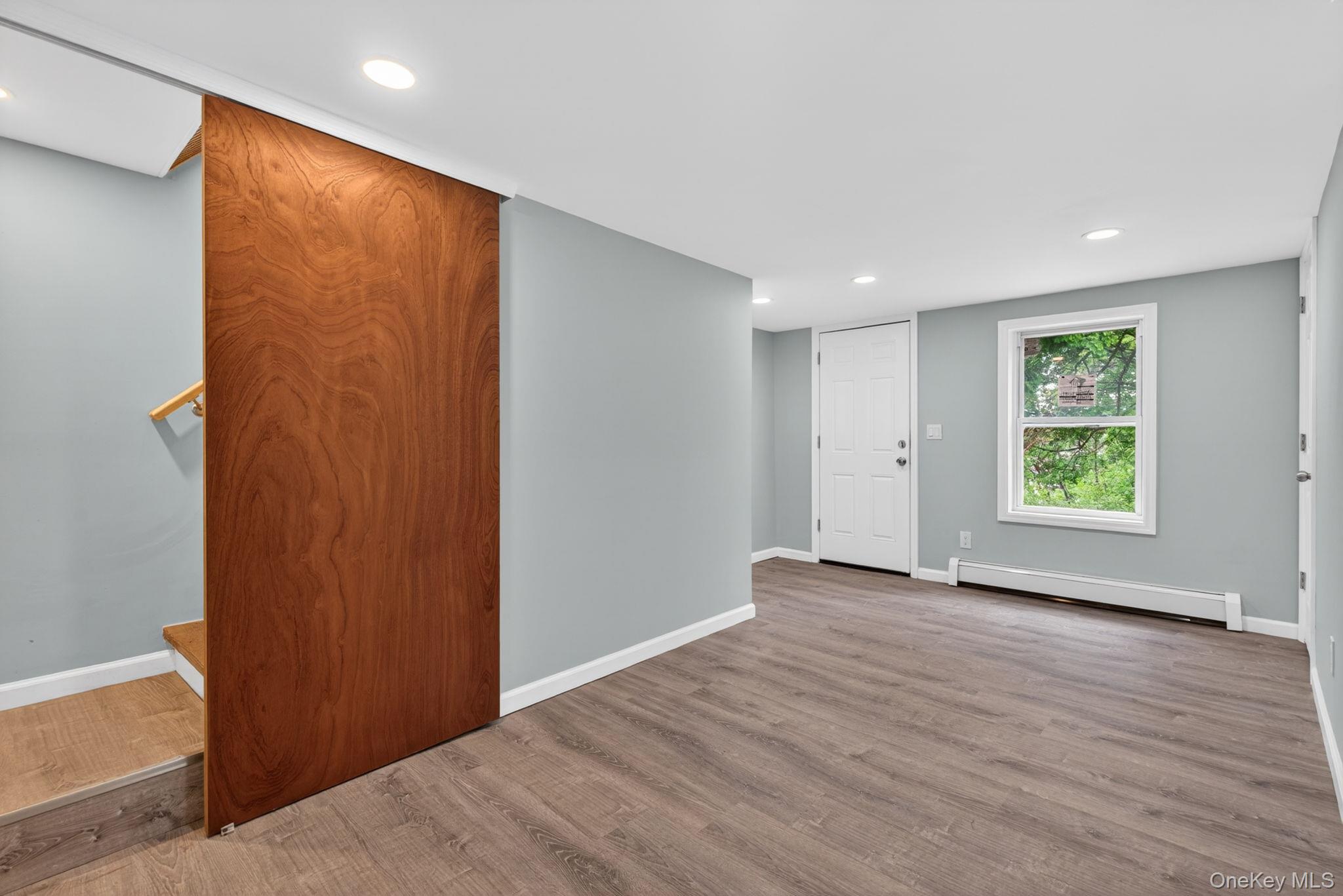 152 N Clinton Street, Unit 1 photo 13