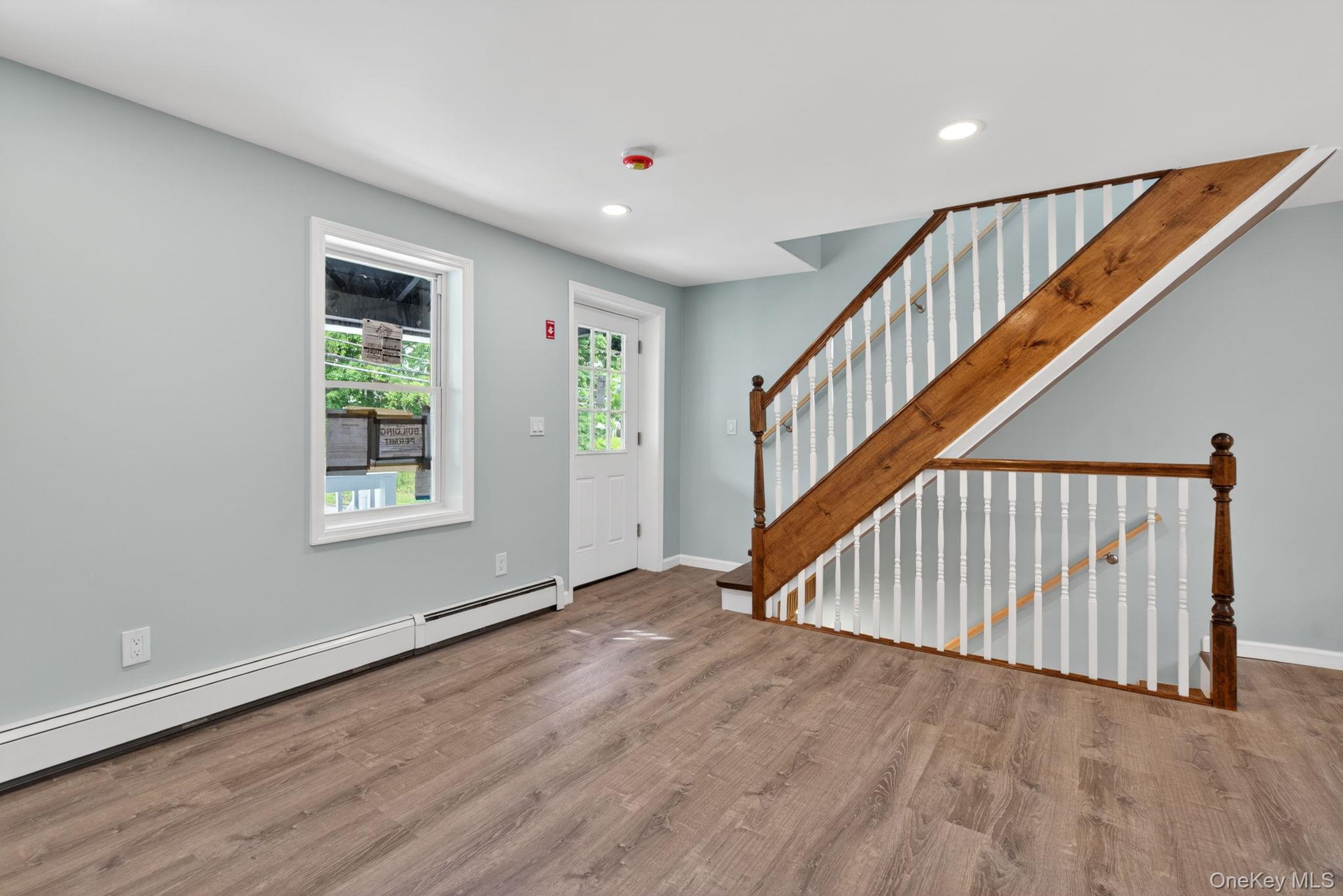 152 N Clinton Street, Unit 1 photo 5