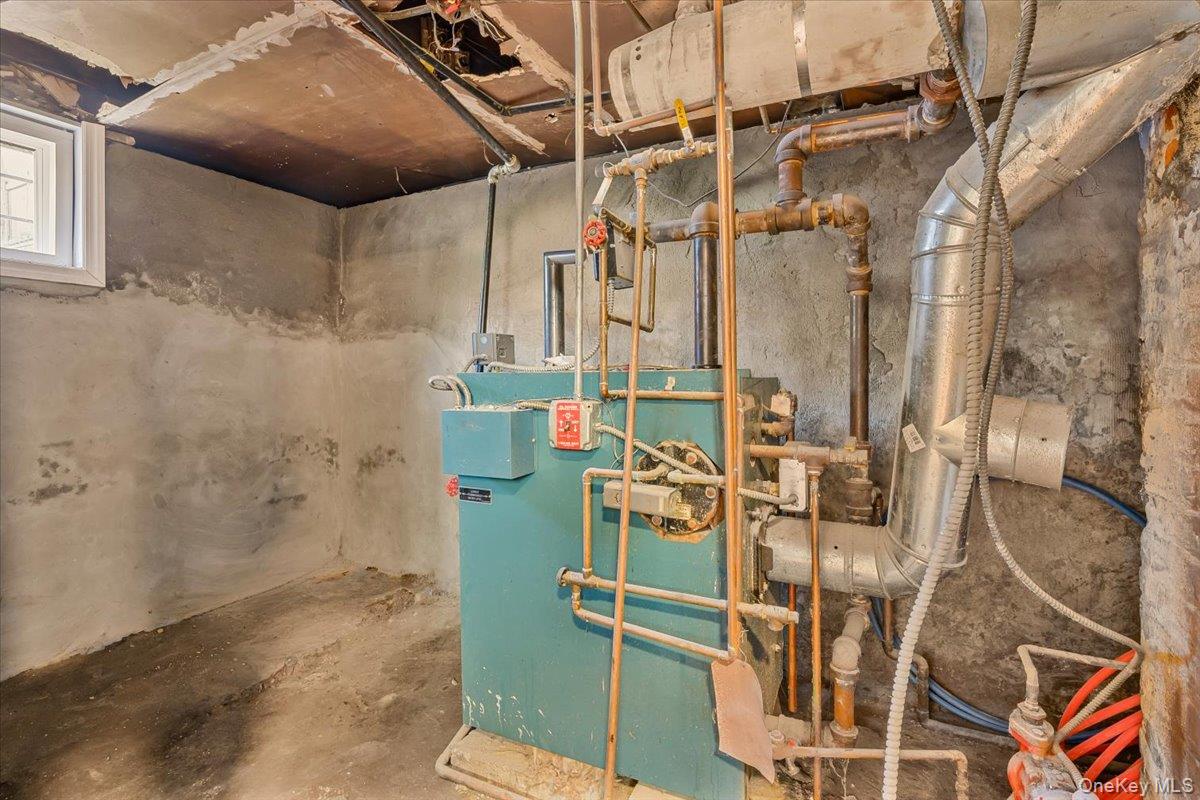 97-11 24th Avenue – For Sale photo 37
