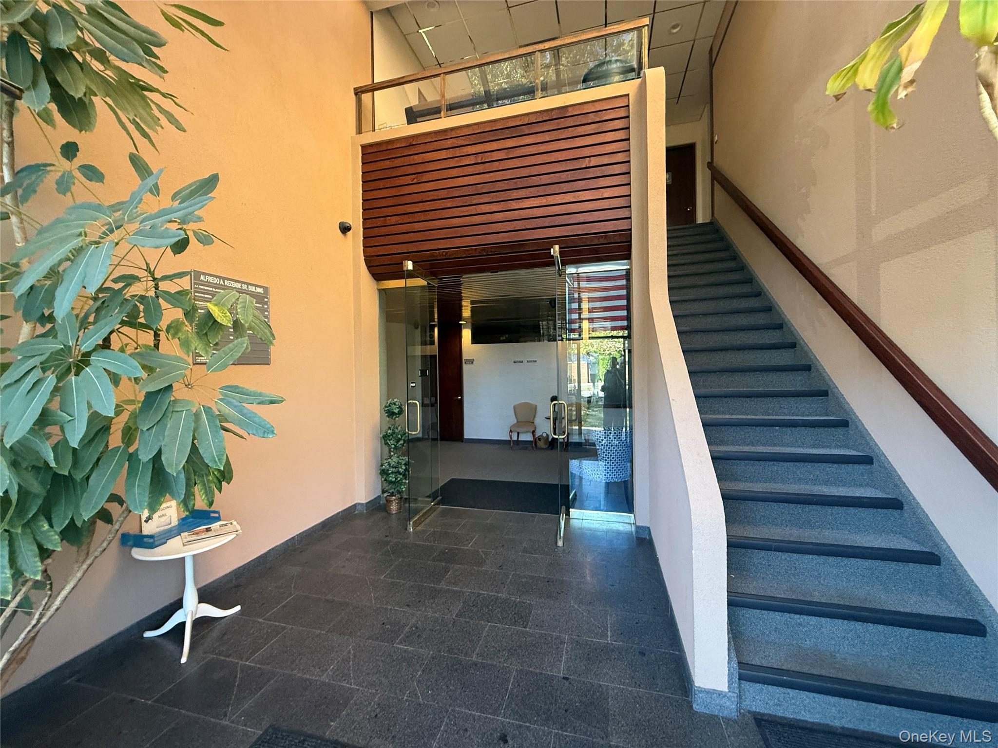 22 Southern Boulevard, Unit 111, 105, photo 2