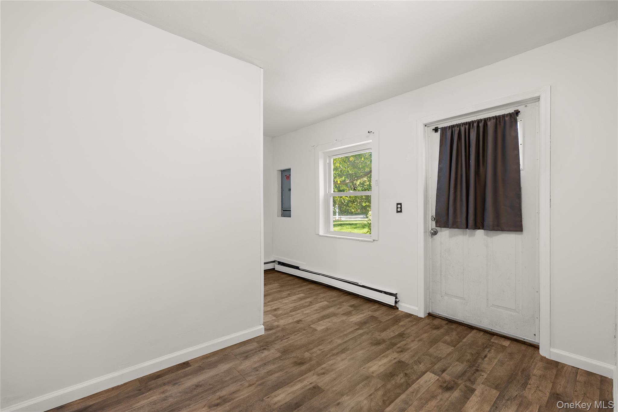 537 Lakeway Drive – For Sale photo 17