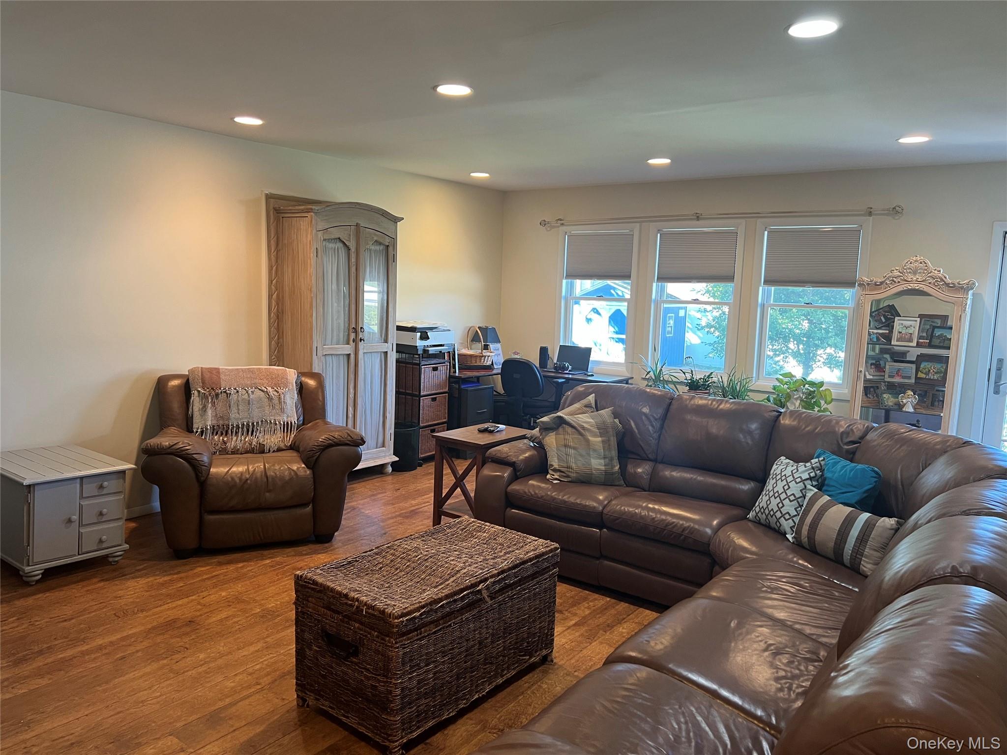 22 Emerson Avenue – For Sale photo 5