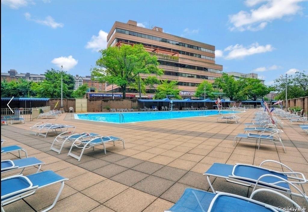 70-25 Yellowstone Boulevard, Unit 8Z photo 18