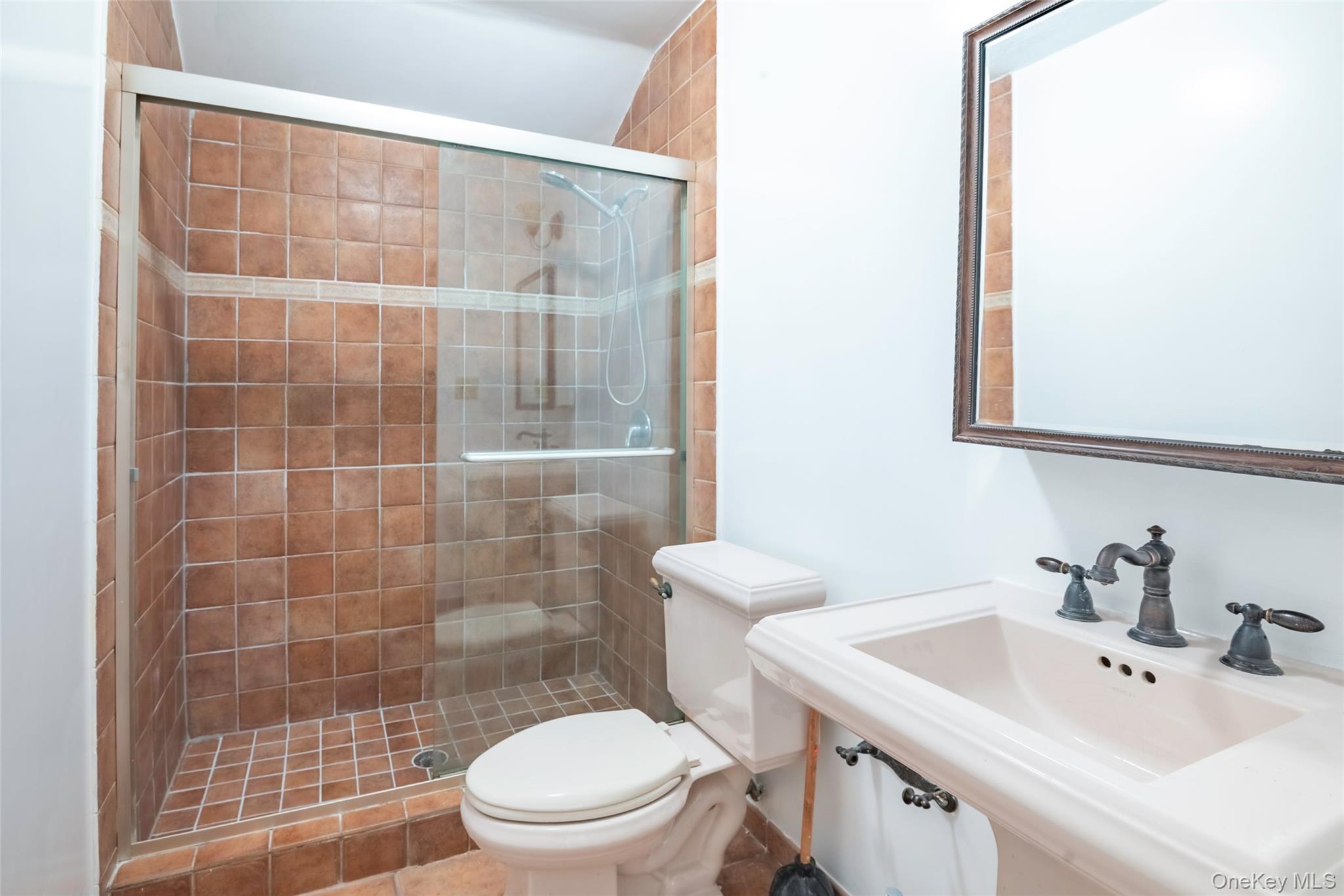 68-07 50th Avenue, Unit 2 photo 11