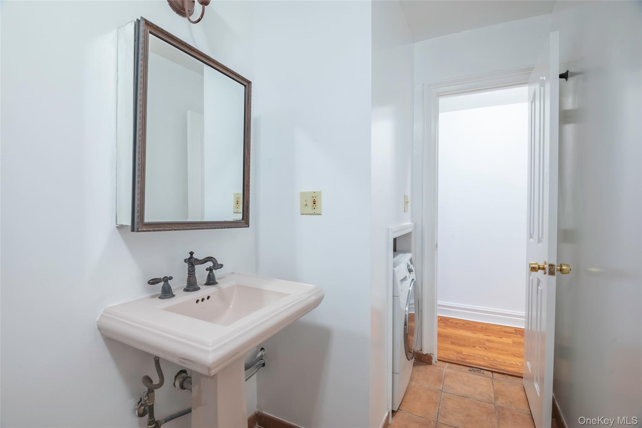 68-07 50th Avenue, Unit 2 photo 12