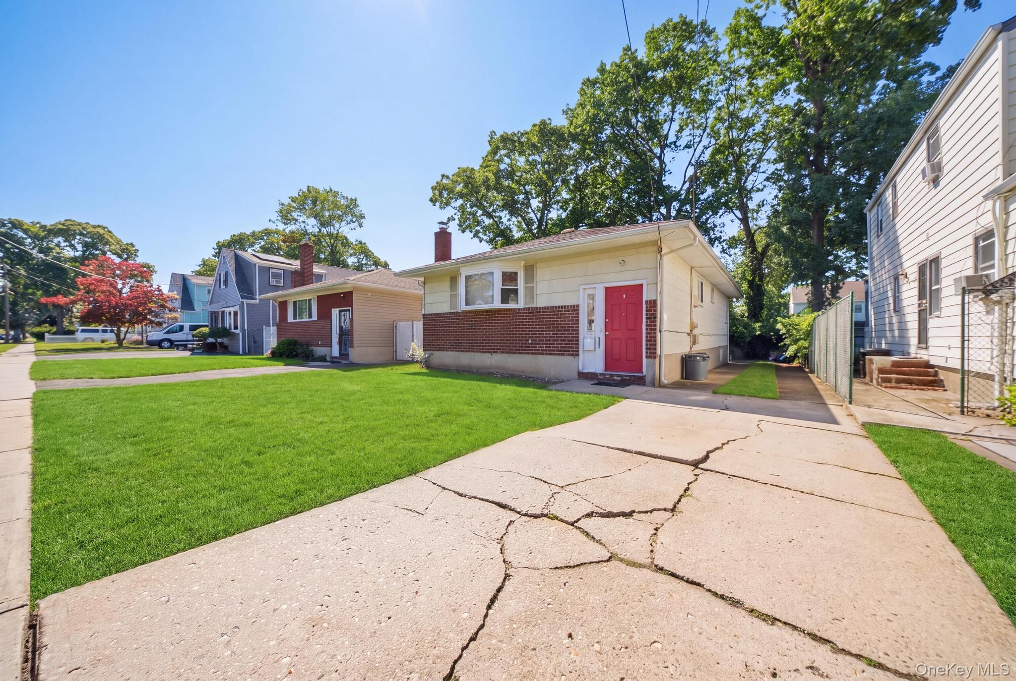 146 Alabama Avenue – For Sale photo 3