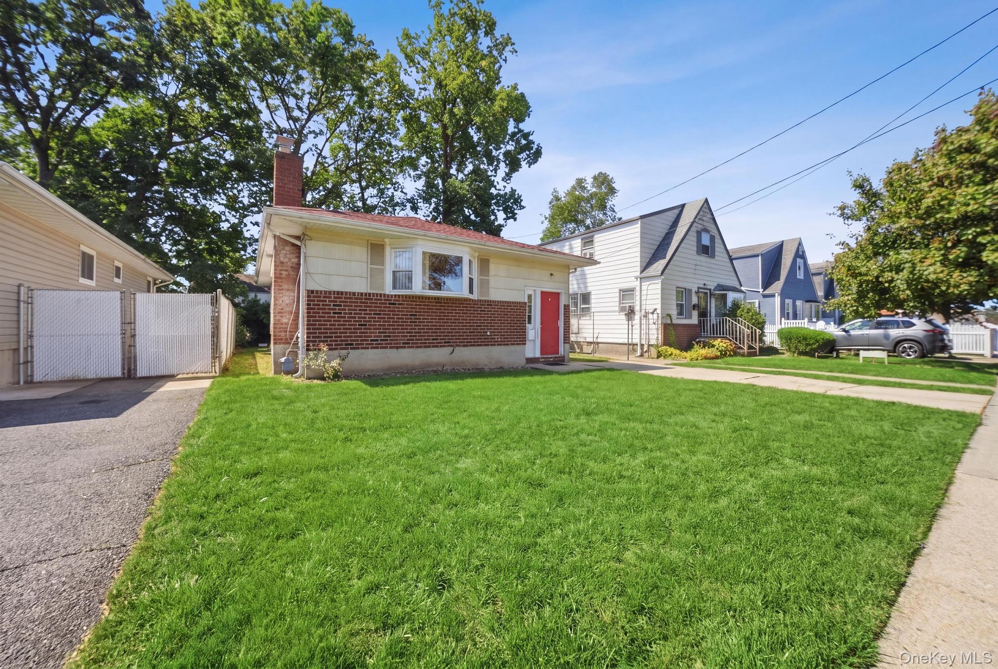 146 Alabama Avenue – For Sale photo 2