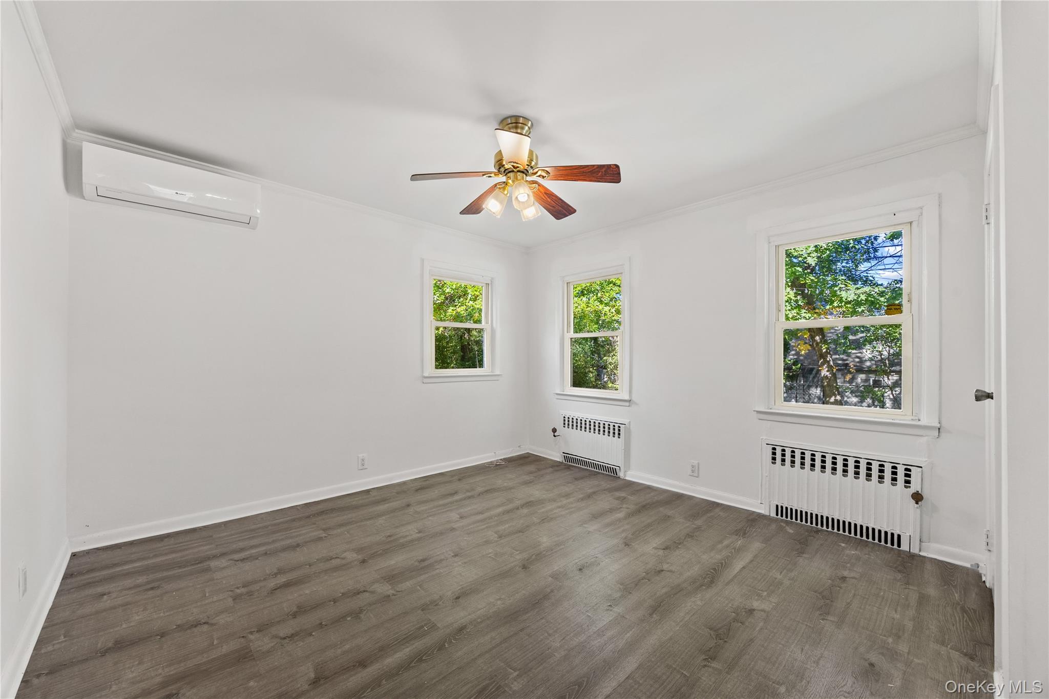 219-01 82nd Avenue – For Sale photo 14