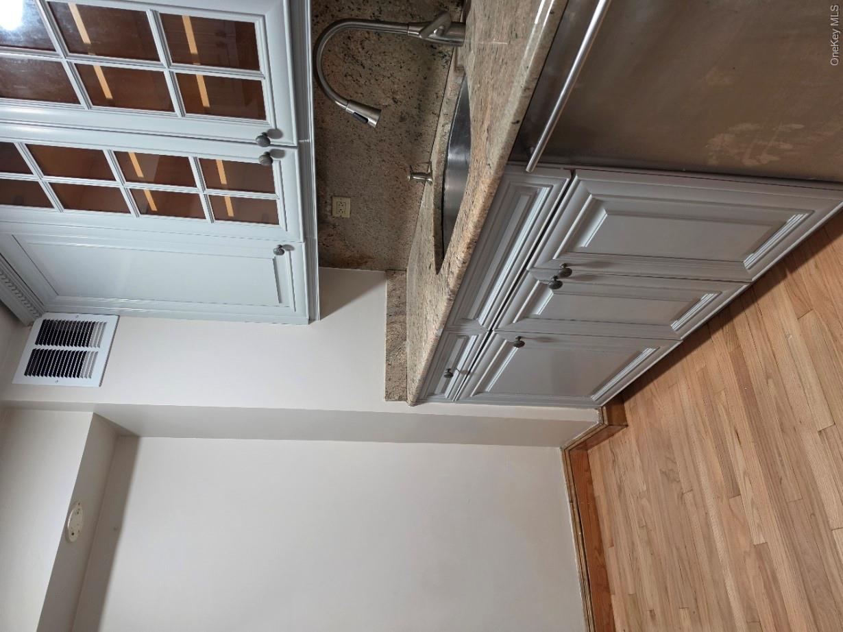 15038 Union Turnpike, Unit 8J photo 10