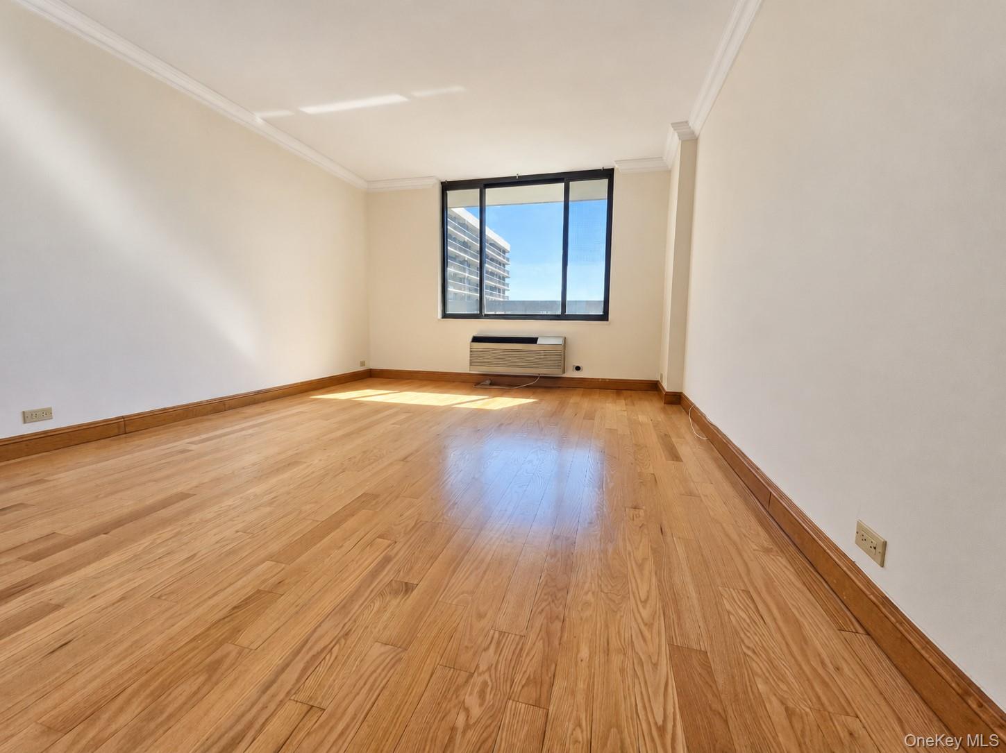 15038 Union Turnpike, Unit 8J photo 7