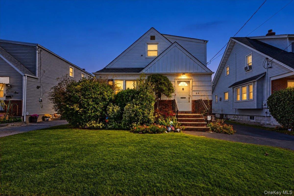 25 Poplar Street – For Sale