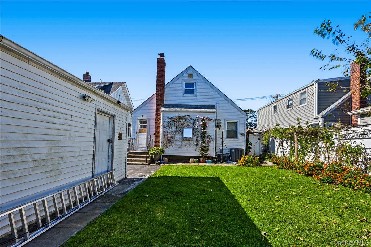 25 Poplar Street – For Sale photo 22