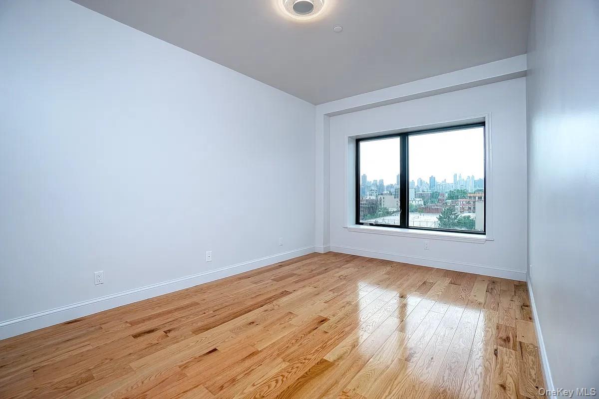 2806 21st Street, Unit 2FA photo 3