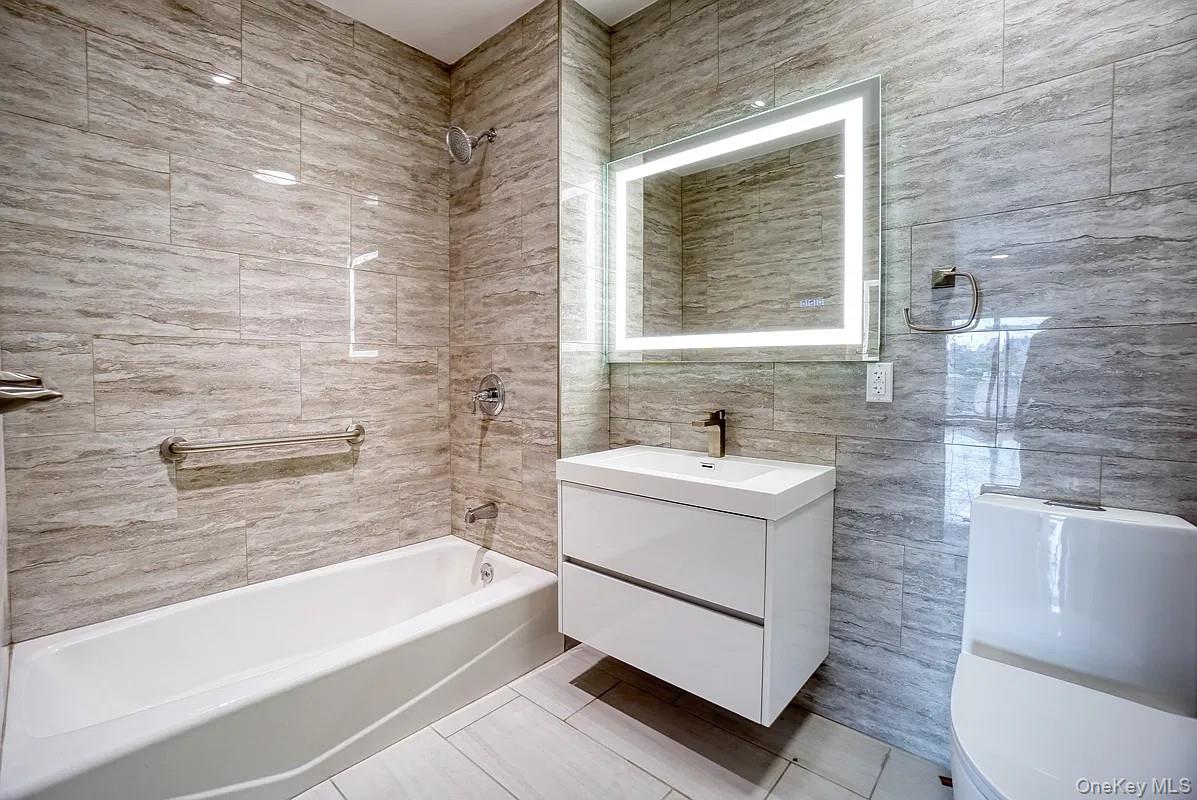 2806 21st Street, Unit 2FA photo 5