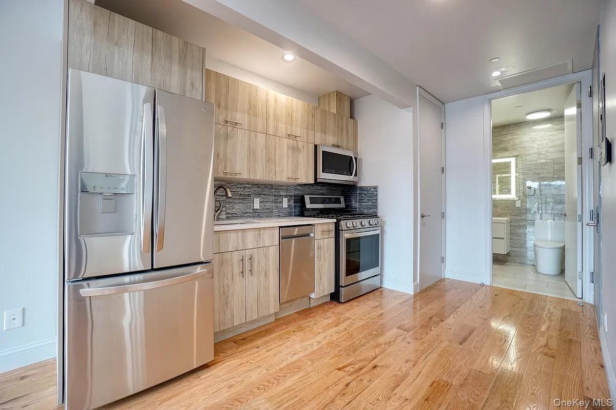 2806 21st Street, Unit 2FA photo 8