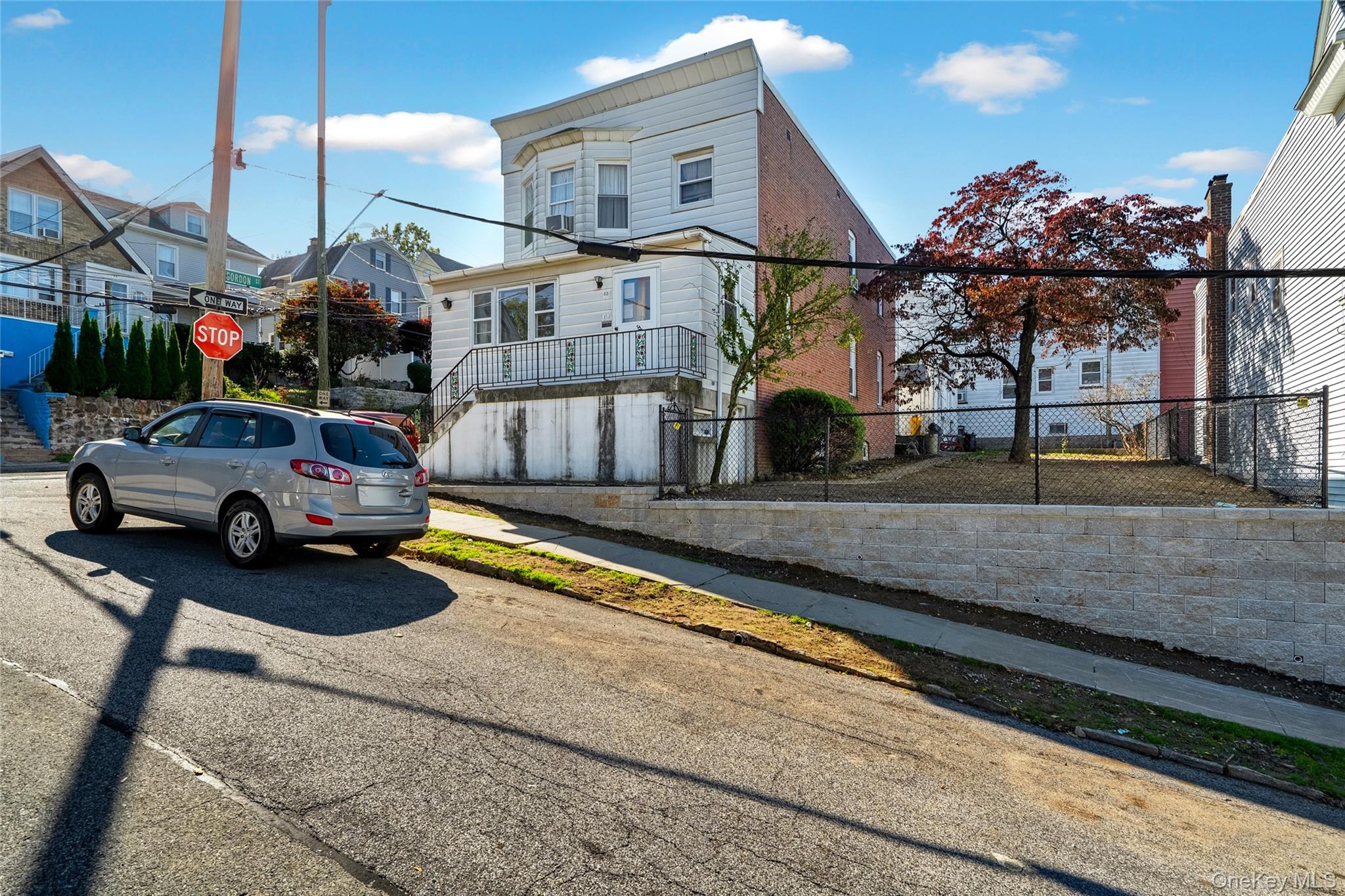 48 Roosevelt Street – For Sale photo 2