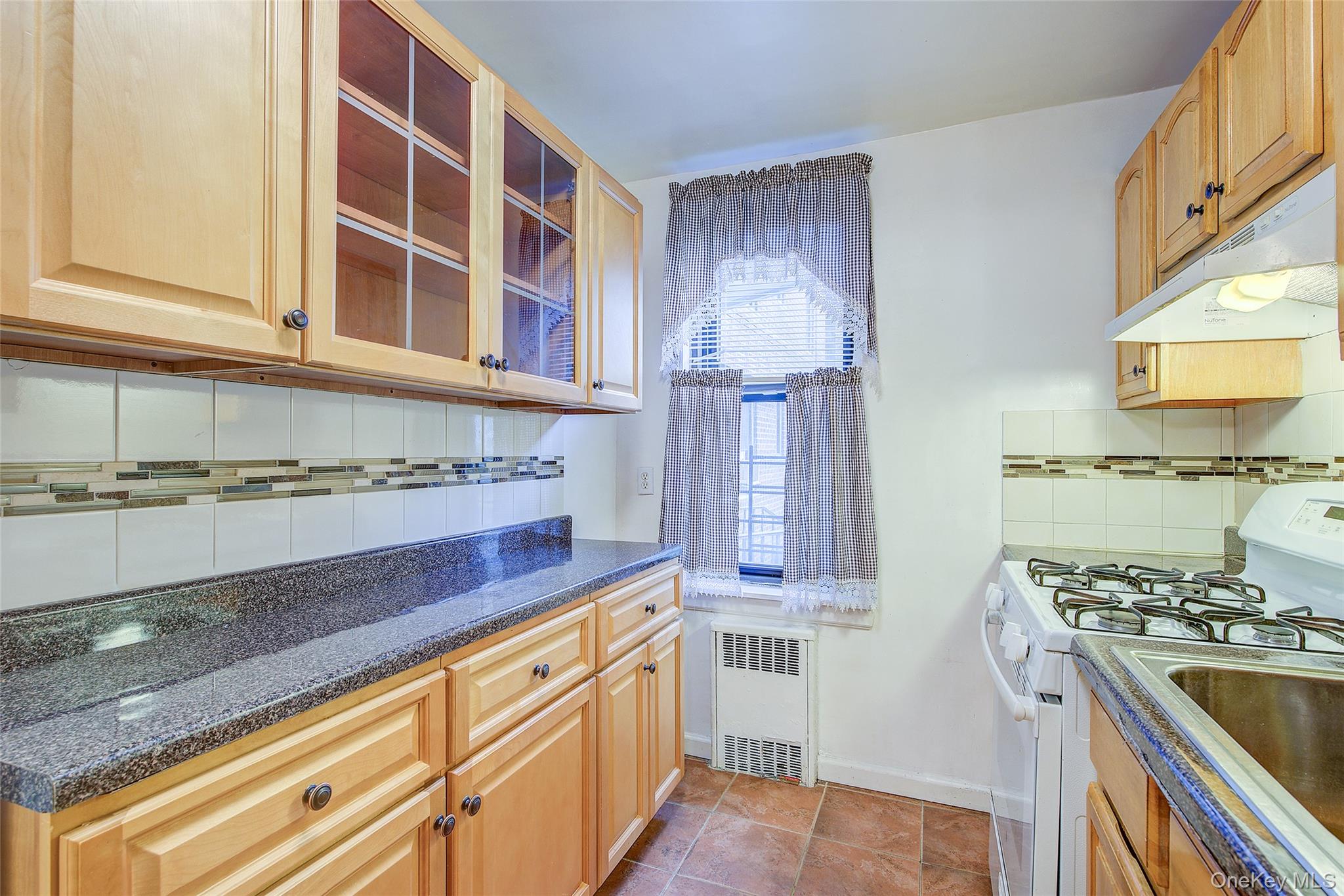112-30 Northern Boulevard, Unit 1F photo 13