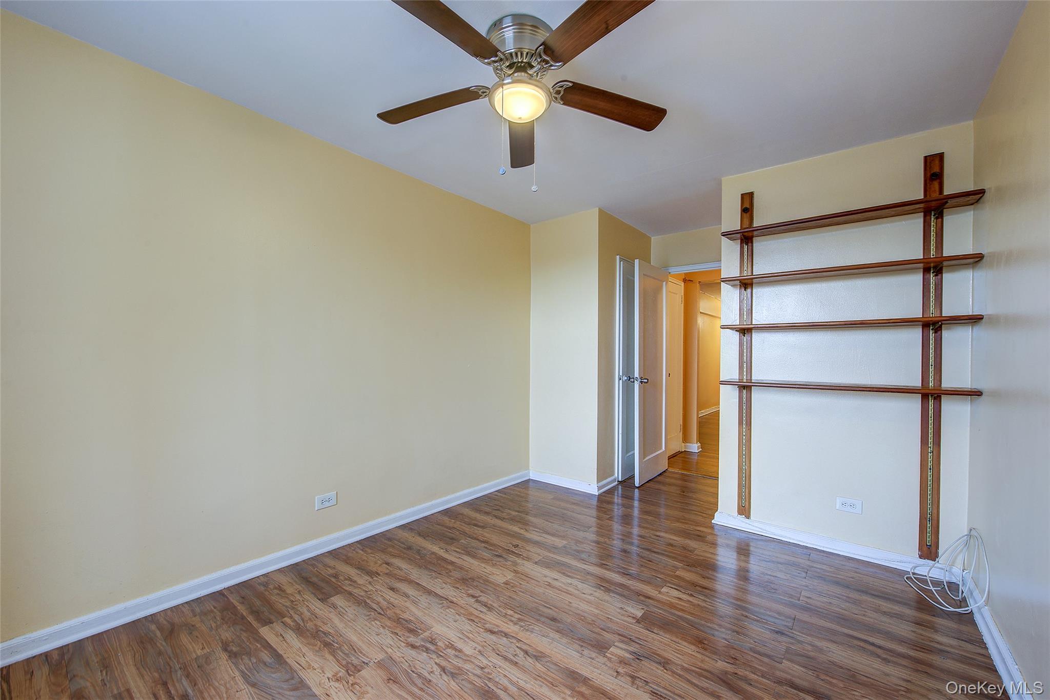 112-30 Northern Boulevard, Unit 1F photo 32