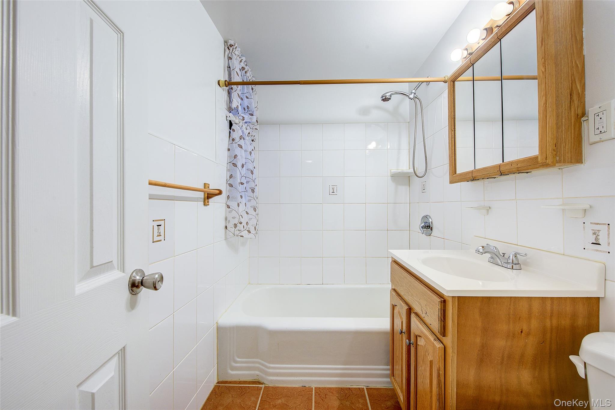 112-30 Northern Boulevard, Unit 1F photo 17
