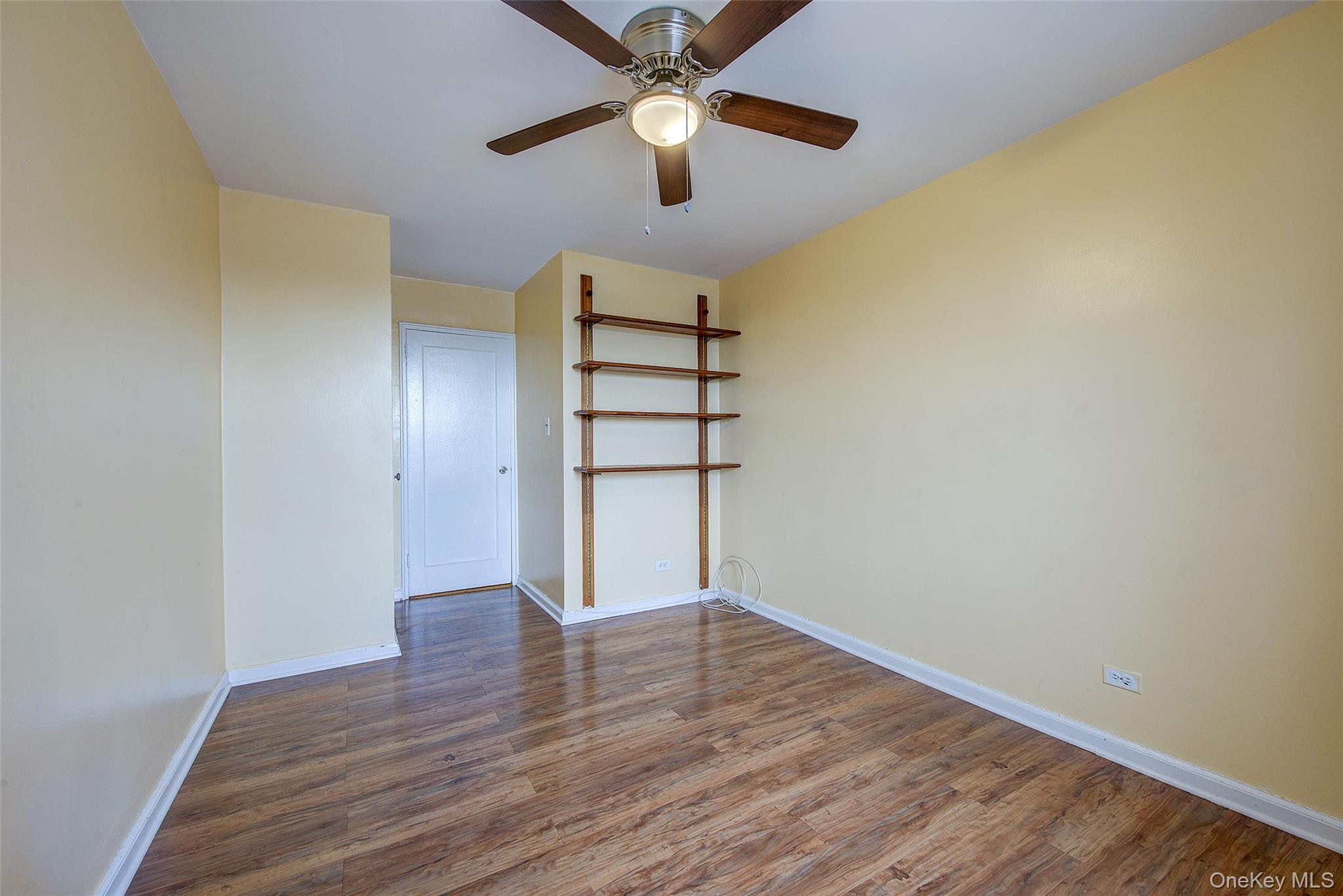 112-30 Northern Boulevard, Unit 1F photo 34