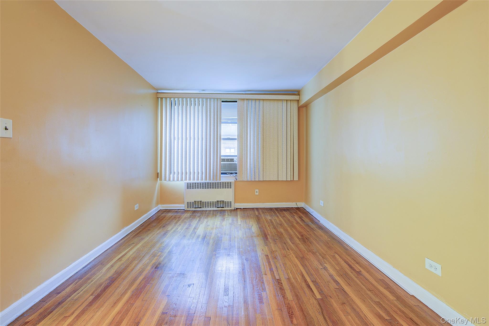 112-30 Northern Boulevard, Unit 1F photo 5