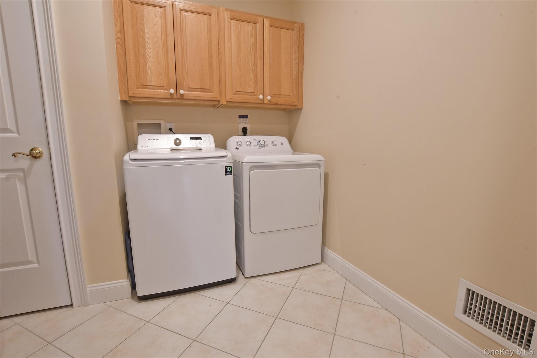 16 Oak Run – For Sale photo 17