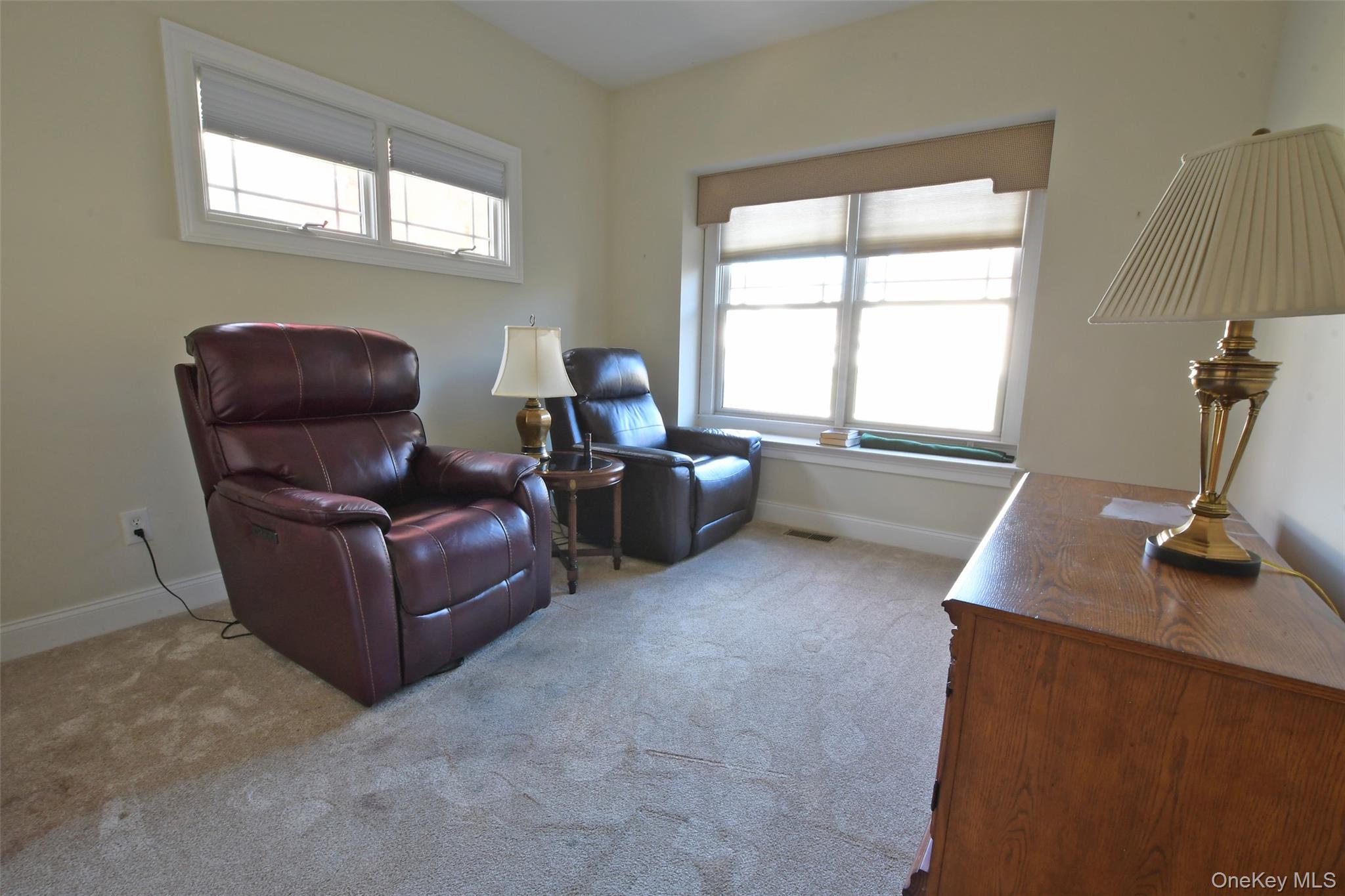 16 Oak Run – For Sale photo 15