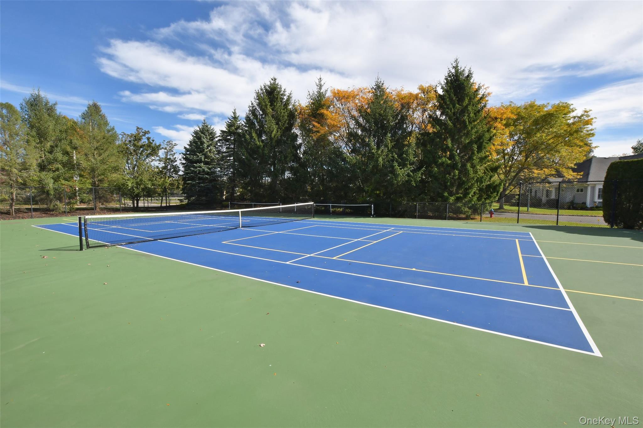 16 Oak Run – For Sale photo 24