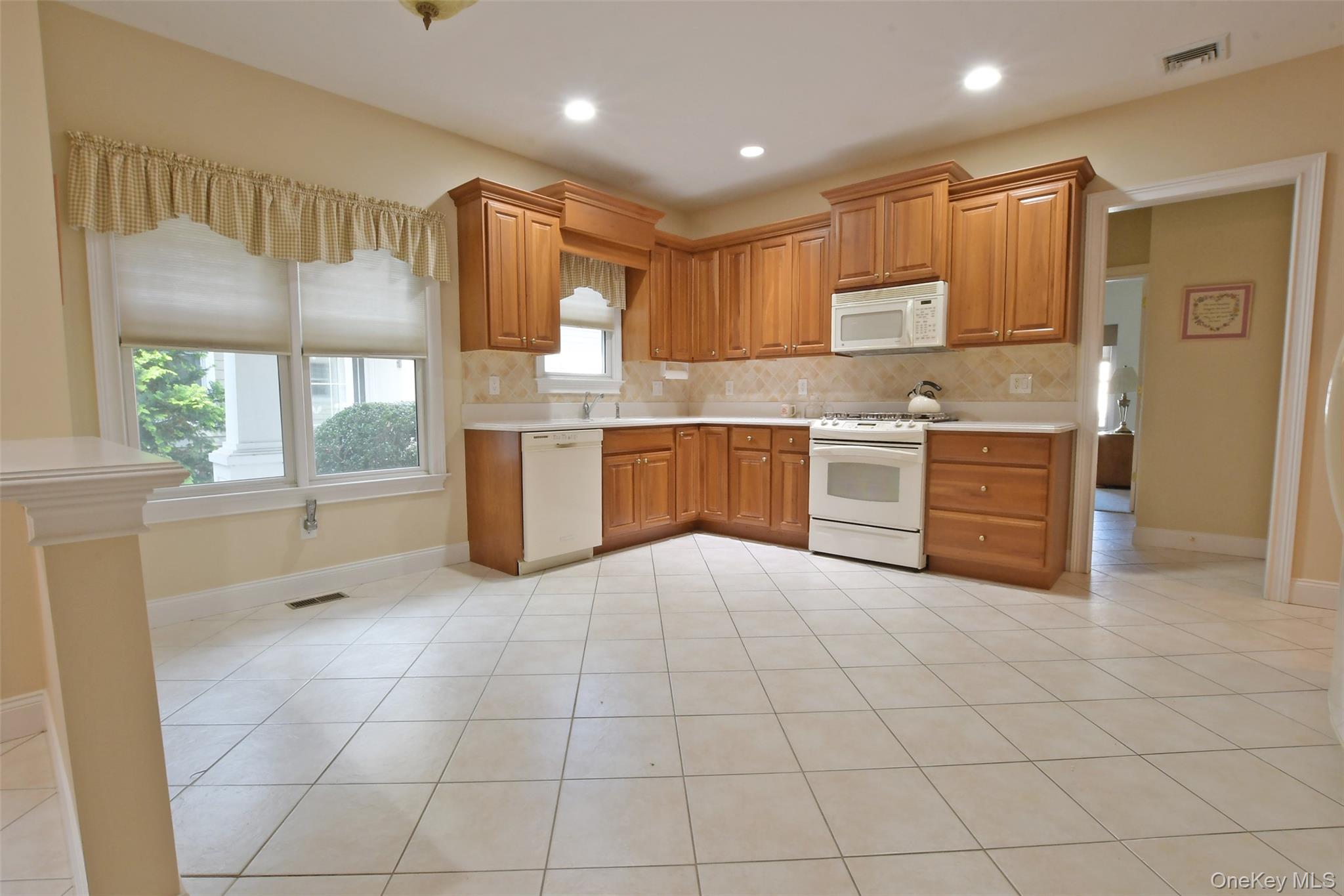16 Oak Run – For Sale photo 8