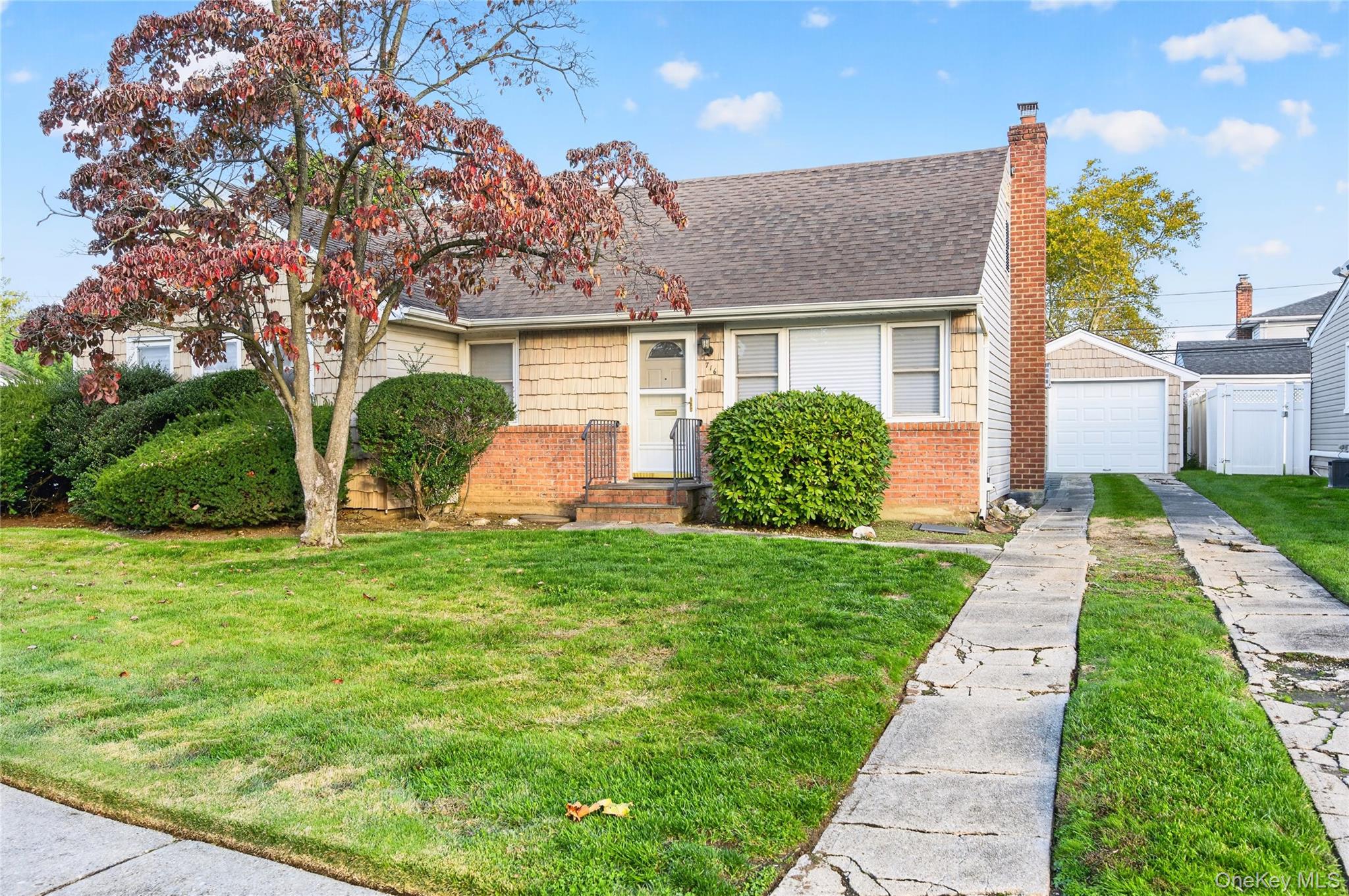 716 Truman Avenue – For Sale