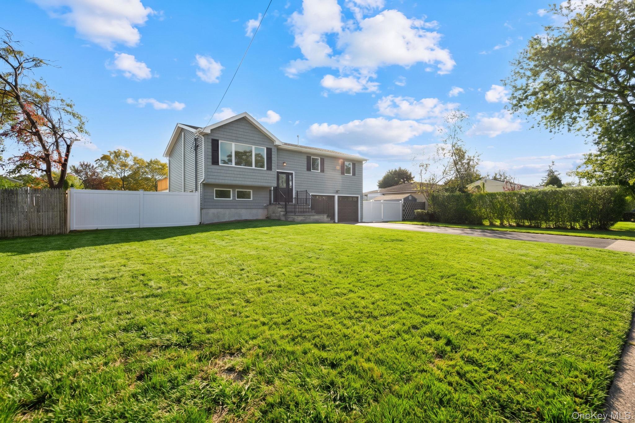 124 Ithaca Street – For Sale photo 2