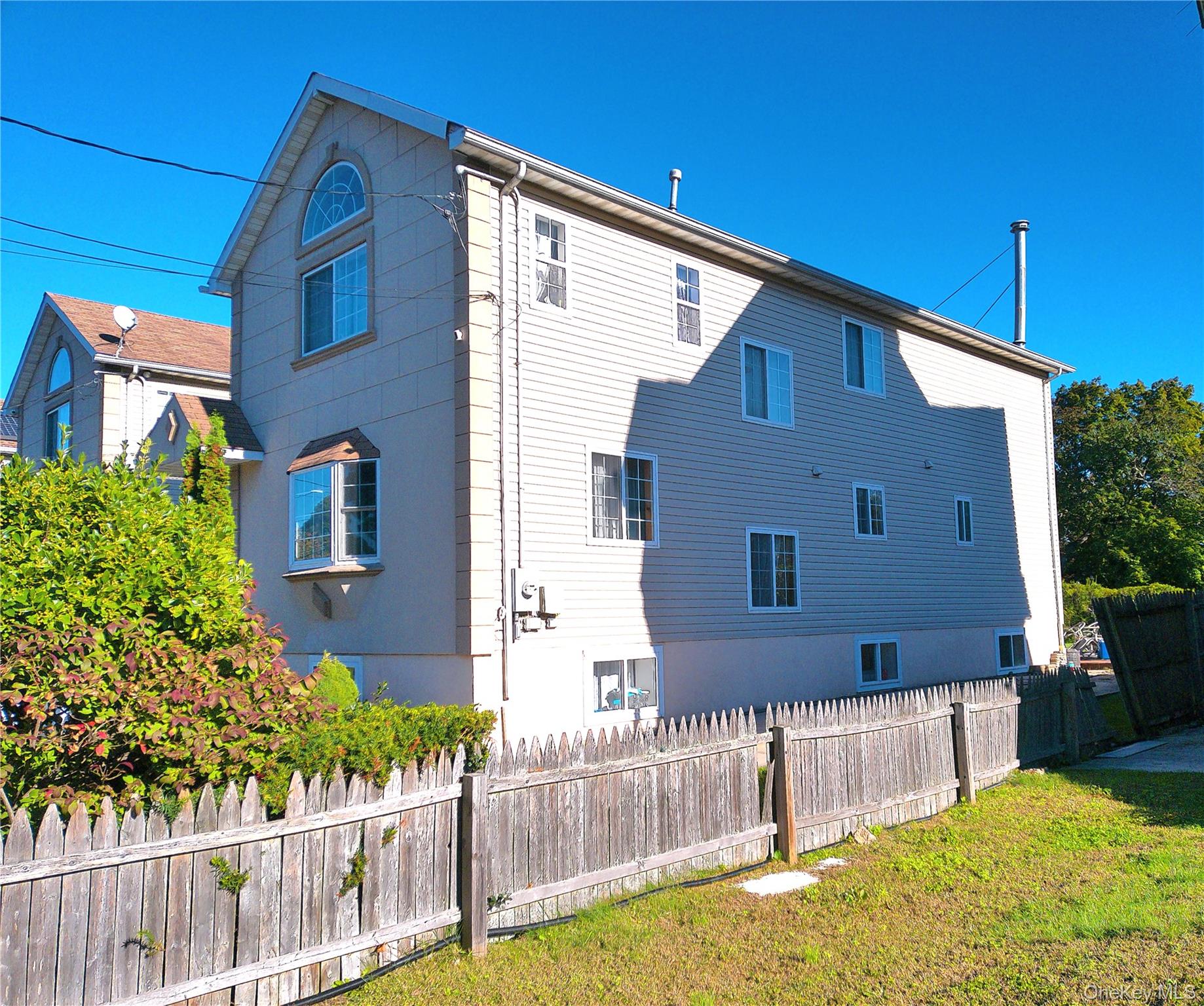 1478 Dunbar Street – For Sale photo 5
