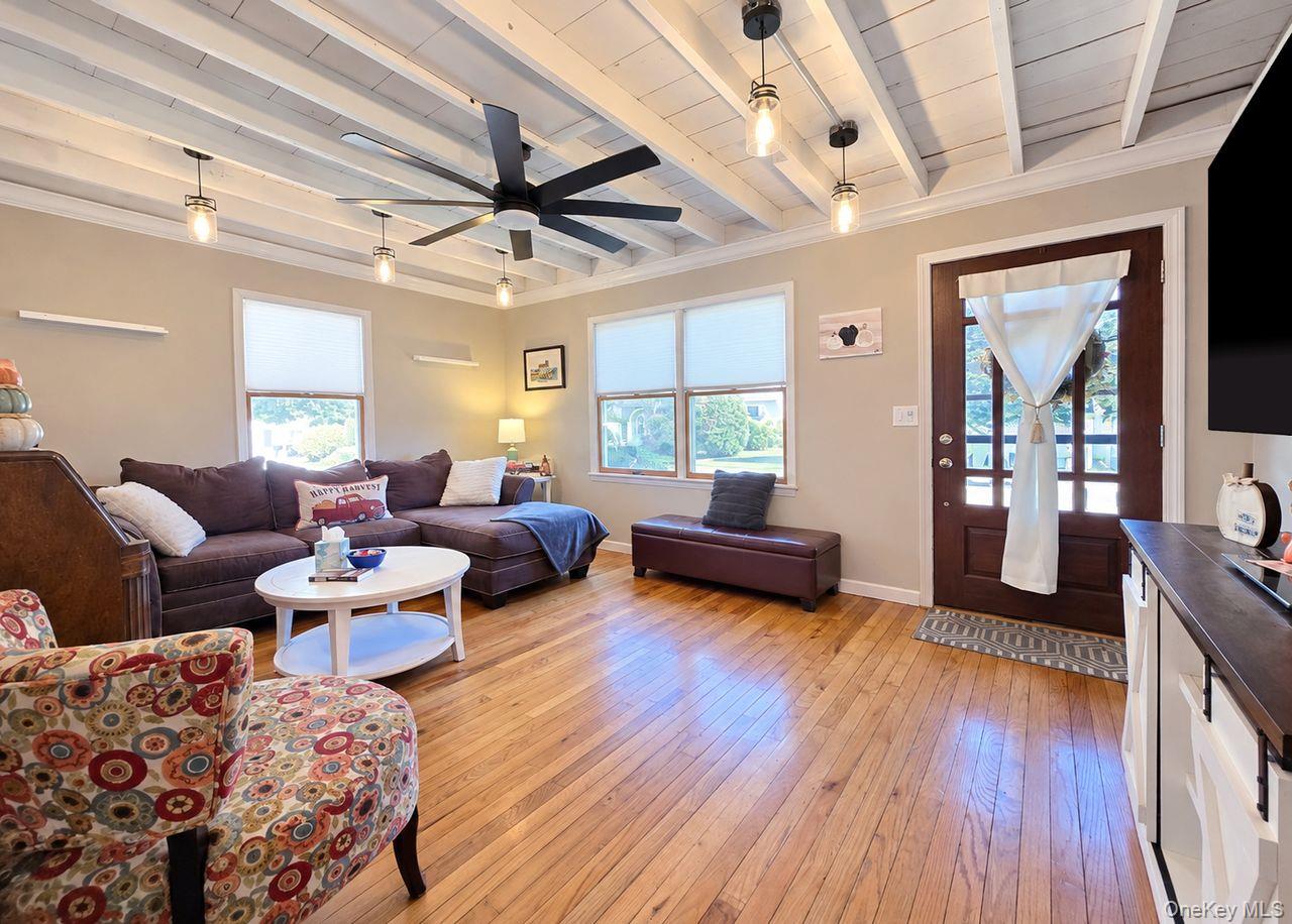 8 Perry Place – For Sale photo 7