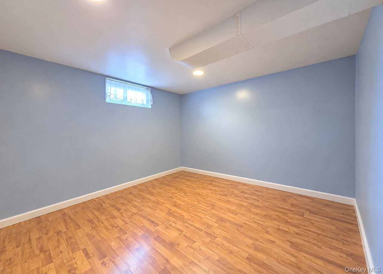 8 Perry Place – For Sale photo 16