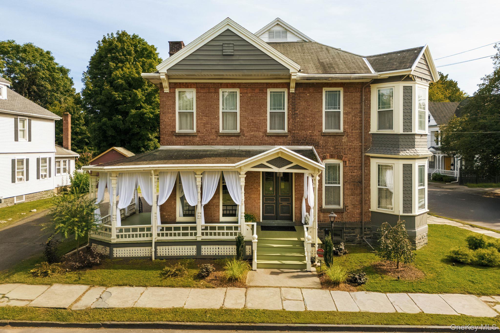 38 Maiden Lane – For Sale