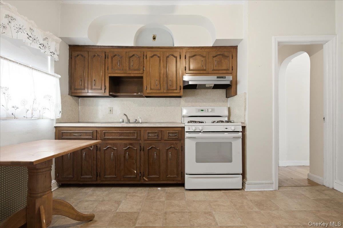 53-11 214th Street – For Sale photo 11